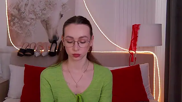 Emily Simon online show from 03/13/26, 05:03