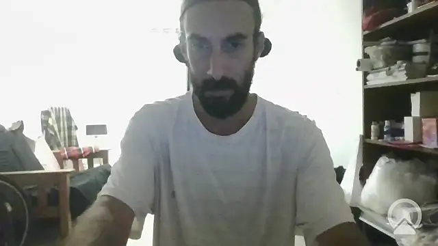 Snapshot of aircum99 chatting on 02/06/26, 05:56 aircum99 online show from 02/06/26, 05:56