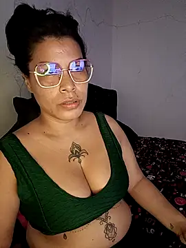 Snapshot of Aurora_sanchess chatting on 02/14/26, 06:37 Aurora sanchess online show from 02/14/26, 06:37