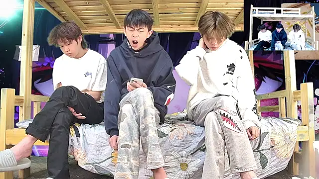 xiaohuangren01 online show from 03/02/26, 03:09