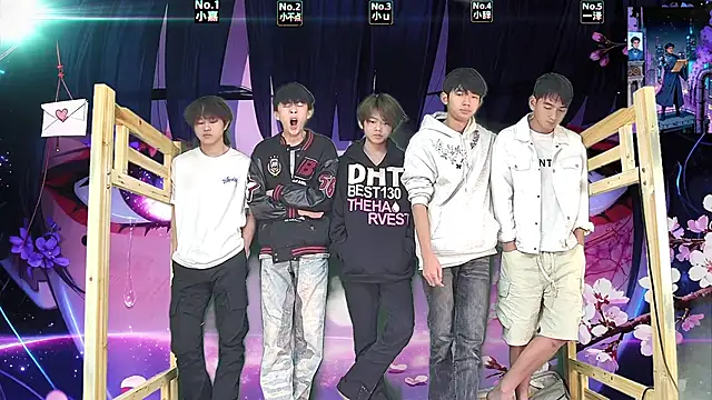 xiaohuangren01 online show from 03/21/26, 11:19