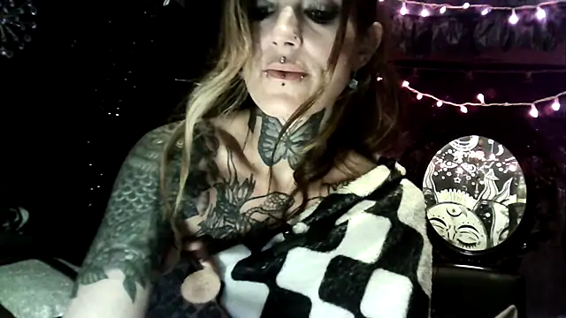 allymoon1369 online show from 04/01/26, 01:41