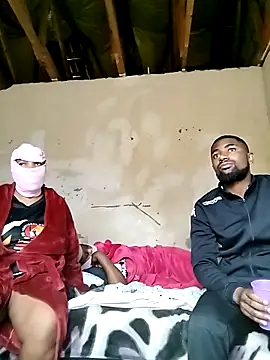 KAT AND DEE online show from 03/03/26, 02:23