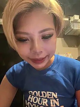 BADBITCHISAKI online show from 03/21/26, 01:48