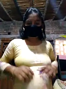 Hot Sweeti online show from 04/08/26, 09:20