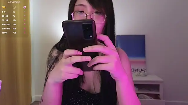 nullgirl online show from 06/04/26, 02:28