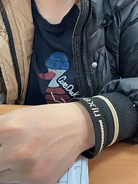 Snapshot of Donna9696 chatting on 03/05/26, 01:23 Donna9696 online show from 03/05/26, 01:23