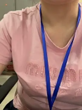 Snapshot of Donna9696 chatting on 03/24/26, 01:54 Donna9696 online show from 03/24/26, 01:54