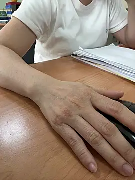 Snapshot of Donna9696 chatting on 04/09/26, 01:16 Donna9696 online show from 04/09/26, 01:16