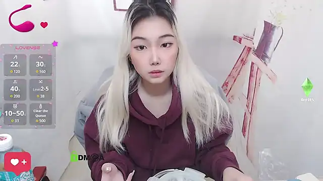 Snapshot of cu003 chatting on 02/08/26, 06:39 cu003 online show from 02/08/26, 06:39