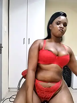 Snapshot of LUNAARXO1 chatting on 02/11/26, 10:37 LUNAARXO1 online show from 02/11/26, 10:37