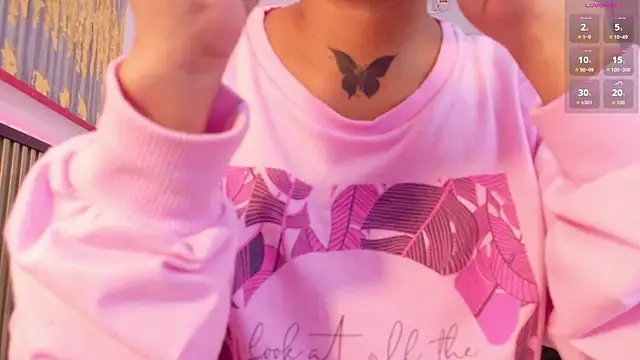 Scarlet Vixen  online show from 02/24/26, 12:36