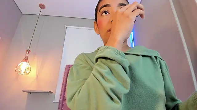 Scarlet Vixen  online show from 03/13/26, 12:45