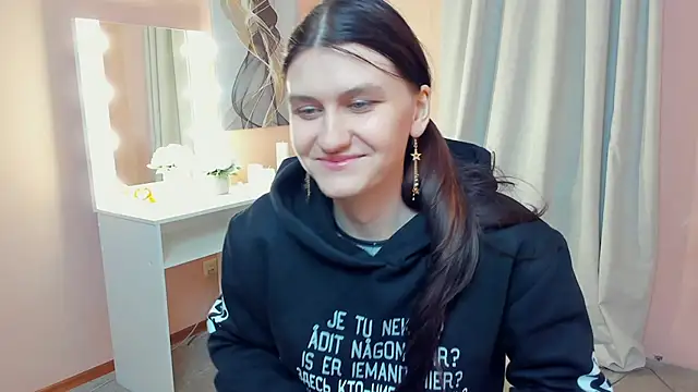 DaniaBimIer online show from 01/15/26, 08:30