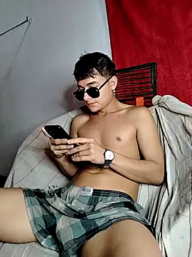 attractive-sexx online show from 02/18/26, 01:40