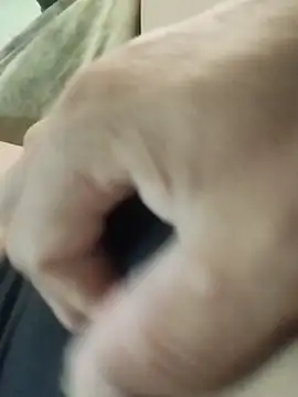 Snapshot of sexy-456789 chatting on 02/19/26, 03:35 sexy-456789 online show from 02/19/26, 03:35