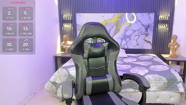 Amelia Lopez24 online show from 04/14/26, 08:04