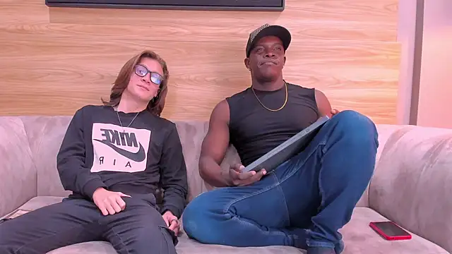 friendslymens online show from 04/01/26, 04:48