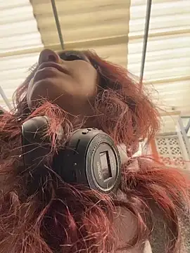 elodie rouge online show from 05/18/26, 11:49