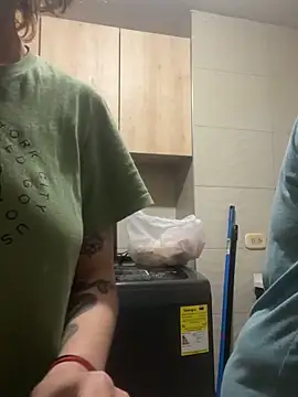 RavenEllieUniverse online show from 02/17/26, 01:46