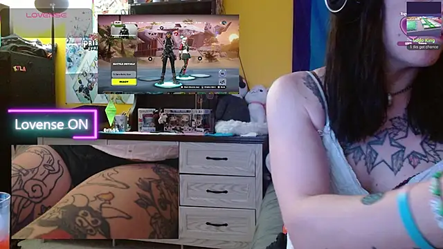 KylaRaven online show from 05/23/26, 03:34