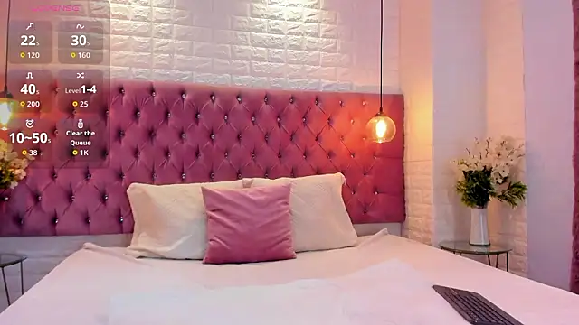 nela moretti online show from 03/28/26, 03:33