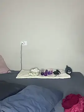 Snapshot of CacauShow01 chatting on 02/21/26, 04:02 CacauShow01 online show from 02/21/26, 04:02