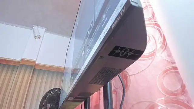 lovely  kiss   online show from 04/18/26, 06:12