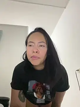 CarolinaRaven online show from 05/27/26, 04:42
