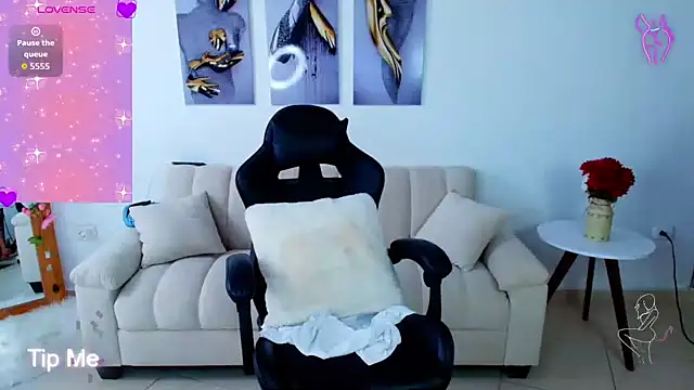 Cristina Ferreir online show from 04/11/26, 08:13