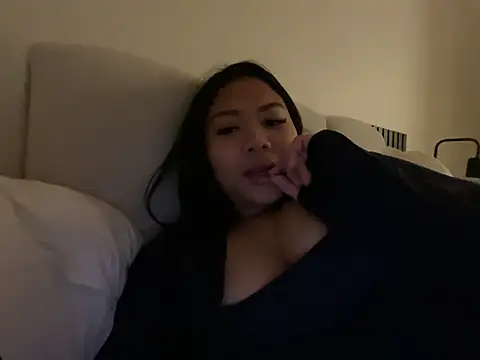 Snapshot of TitiTinyThai chatting on 04/05/26, 08:06 TitiTinyThai online show from 04/05/26, 08:06