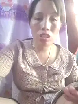 Gummiesu online show from 04/09/26, 06:13