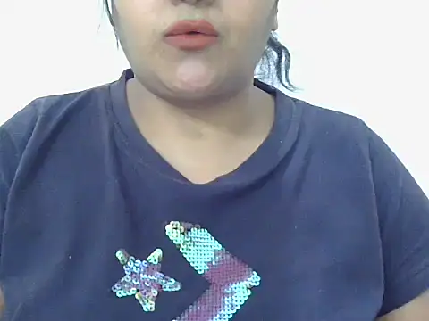 Snapshot of GaggingGirl_ chatting on 02/04/26, 10:43 GaggingGirl online show from 02/04/26, 10:43