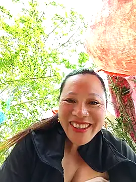 Snapshot of Jooj- chatting on 03/18/26, 05:43 Jooj- online show from 03/18/26, 05:43