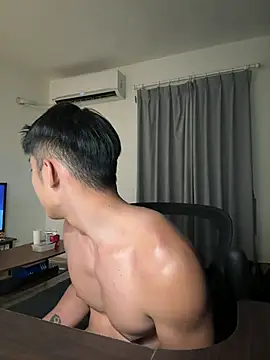 Yooo17 online show from 05/09/26, 04:56