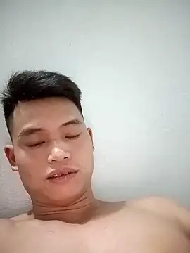 Snapshot of Maycute18 chatting on 02/02/26, 03:11 Maycute18 online show from 02/02/26, 03:11