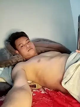 Snapshot of Maycute18 chatting on 02/21/26, 02:07 Maycute18 online show from 02/21/26, 02:07