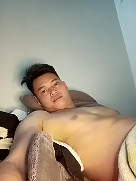 Snapshot of Maycute18 chatting on 02/22/26, 03:18 Maycute18 online show from 02/22/26, 03:18