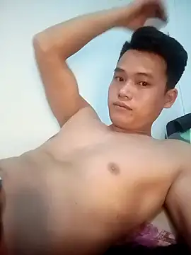 Snapshot of Maycute18 chatting on 02/23/26, 04:15 Maycute18 online show from 02/23/26, 04:15