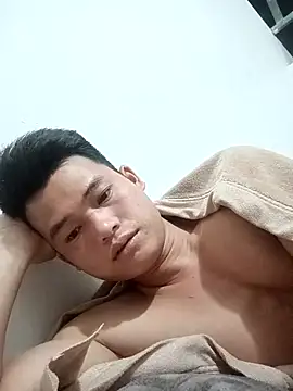 Snapshot of Maycute18 chatting on 02/26/26, 02:27 Maycute18 online show from 02/26/26, 02:27