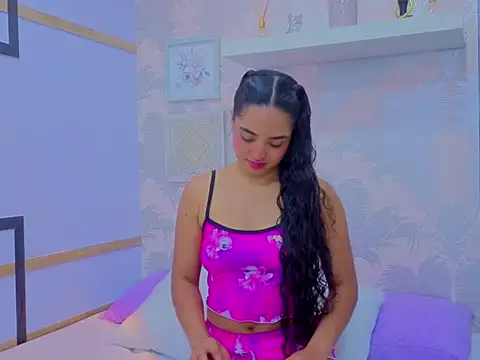 Emma Thompssonn online show from 03/03/26, 11:49