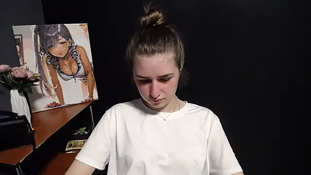 Sunny siren online show from 06/25/26, 12:53
