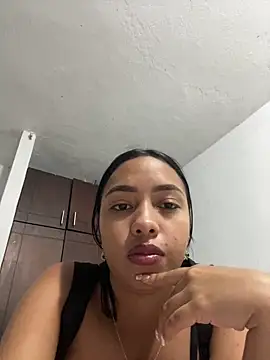 Alannarose06 online show from 03/12/26, 10:16