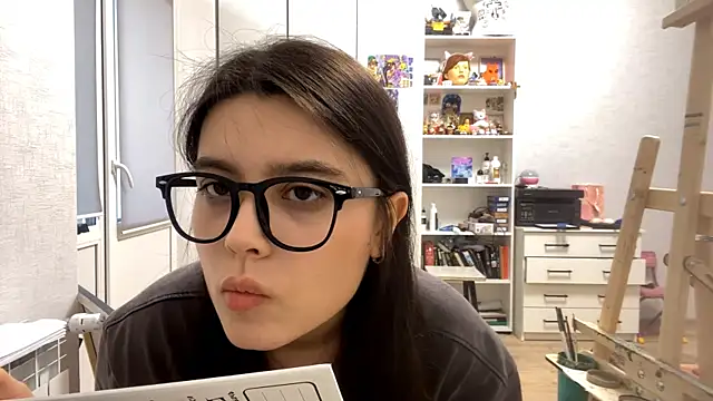 Snapshot of SaintMari chatting on 04/08/26, 01:44 SaintMari online show from 04/08/26, 01:44