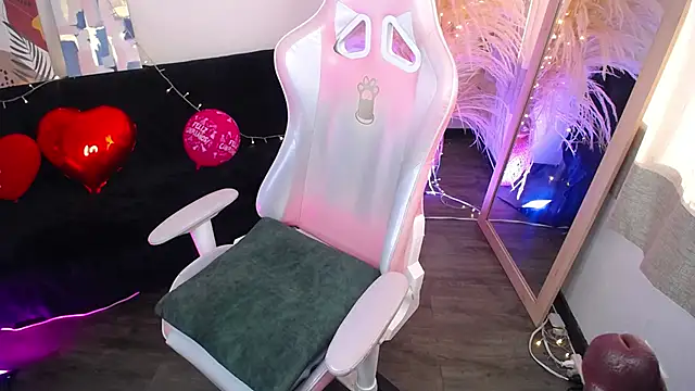teylo80as online show from 05/30/26, 12:13