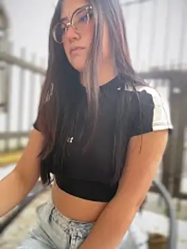 StrawberryPink  online show from 03/11/26, 11:27