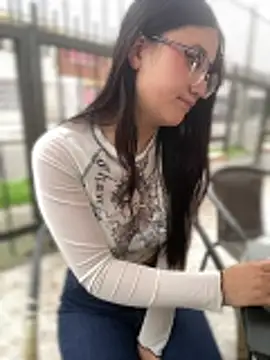 StrawberryPink  online show from 03/17/26, 11:35