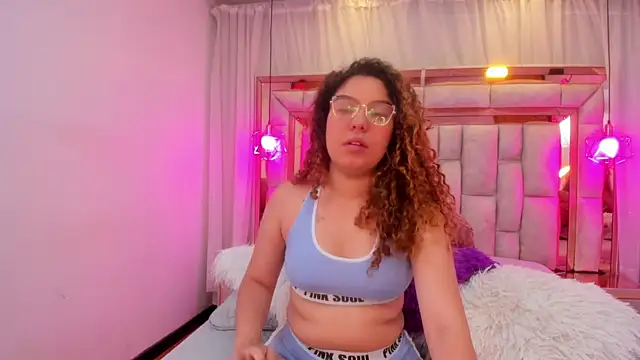 AllisonAdams  online show from 04/05/26, 12:02