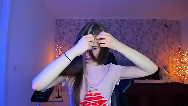 Hot Molly5 online show from 04/11/26, 06:45