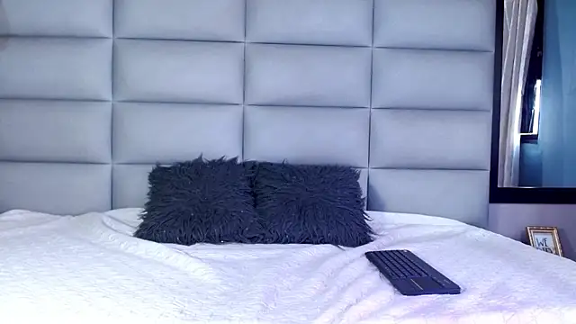 miss-liz- online show from 03/31/26, 07:14